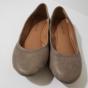 NWOT Taupe Emmie Flats (LUCKY BRAND)